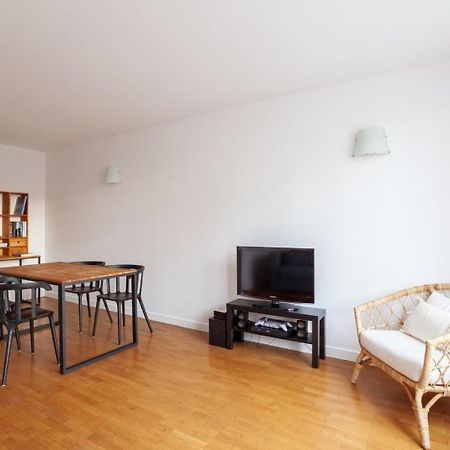 Spacious 1Br | Near City Center & Baby-Friendly! Lägenhet Lyon Exteriör bild