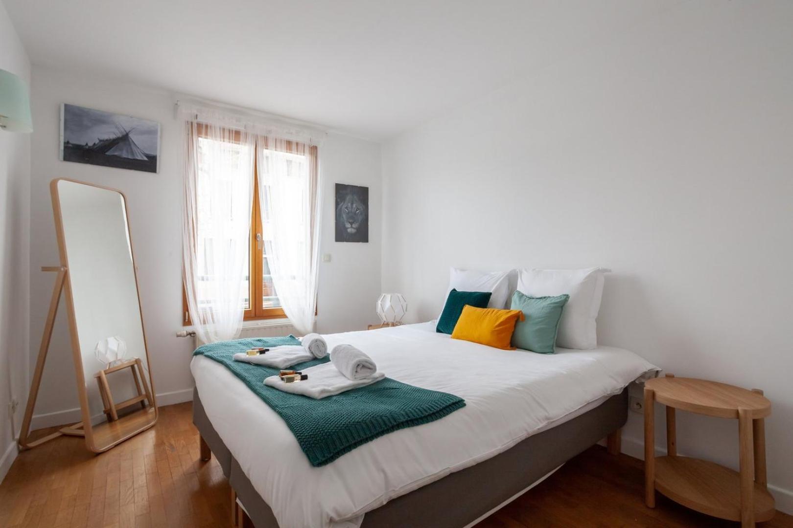 Spacious 1Br | Near City Center & Baby-Friendly! Lägenhet Lyon Exteriör bild